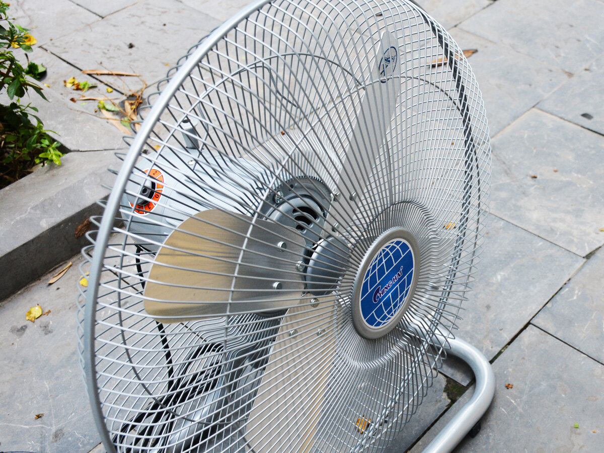 quat_san_chan_quy_chinghai_7