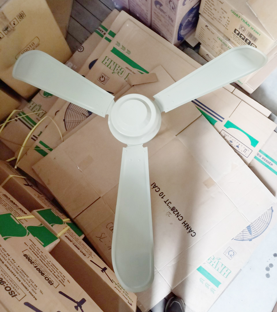 quat_tran_chinghai_3_canh_sf2001