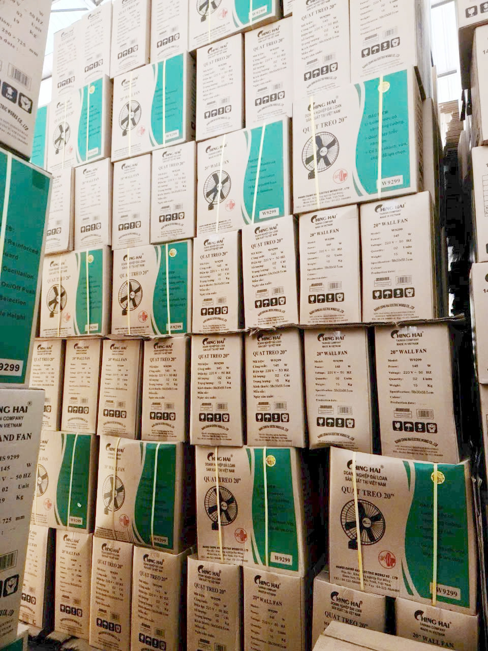 quat_treo_tuong_chinghai_w9299_2